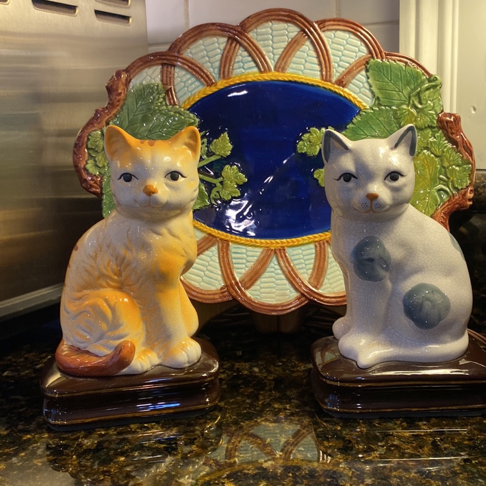 CBK Cat pair,  1 orange calico and 1 grey and white crackled glaze ceramic.